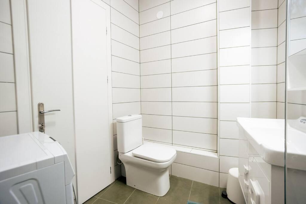 Cozy Studio In The Heart Of City كوموتيني المظهر الخارجي الصورة